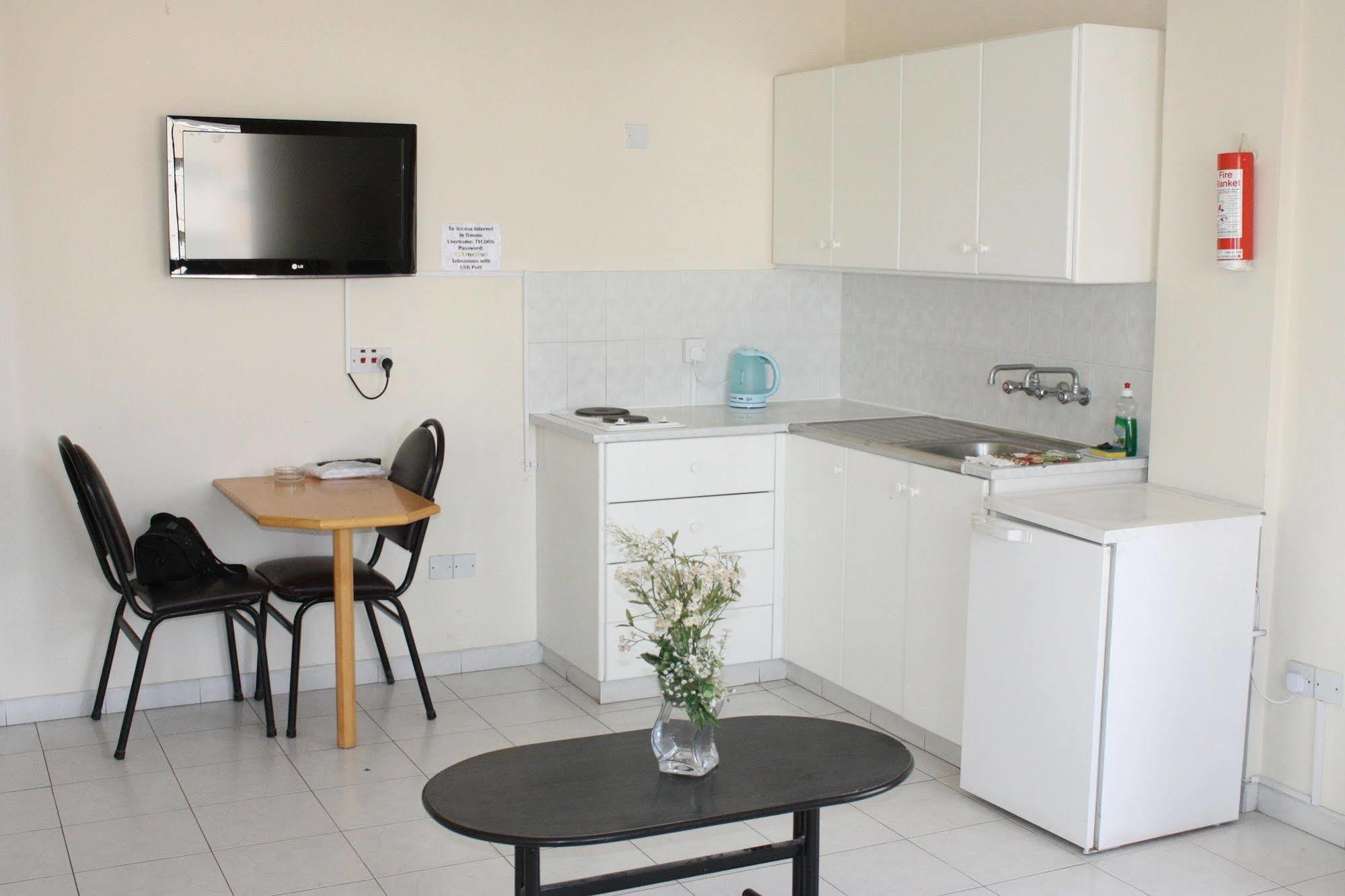 Tycoon Apartments Limassol Exterior photo